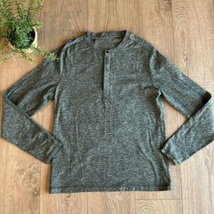LULULEMON MENS LONG SLEEVE CASUAL HENLEY SHIRT SIZE SMALL